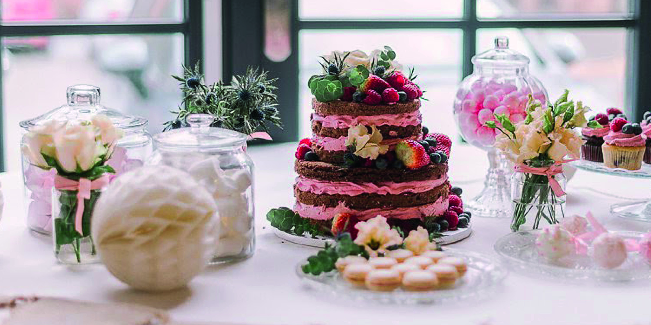 Hochzeitstorte und Sweetbar